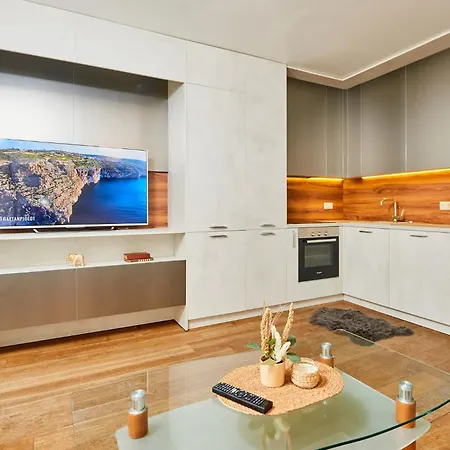 Luxury Sea View Apartment In Pomorie アパート *