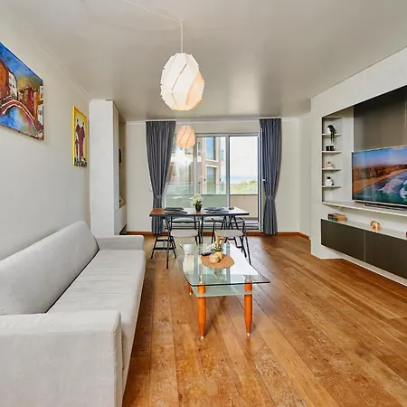 Luxury Sea View Apartment In Pomorie