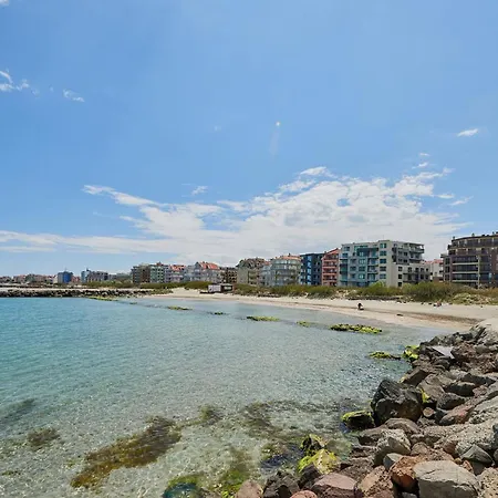 Luxury Sea View Apartment In Pomorie